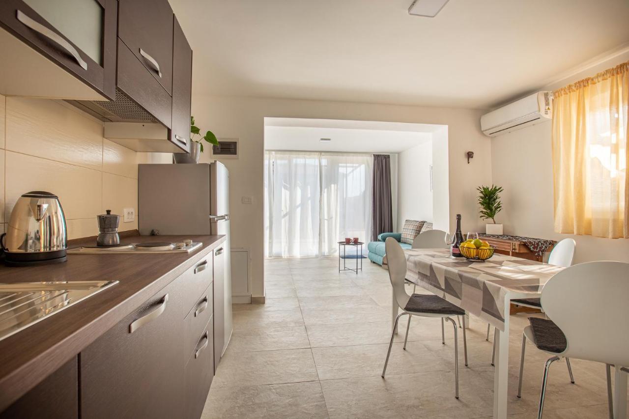 Apartaments Punta Relax Umag Eksteriør billede