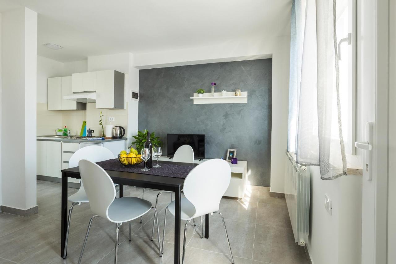 Apartaments Punta Relax Umag Eksteriør billede